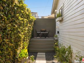 2329 Ocean Avenue, Venice CA 90291