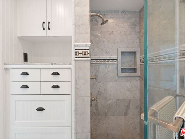 2329 Ocean Avenue, Venice CA 90291