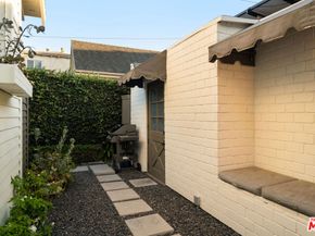 2329 Ocean Avenue, Venice CA 90291