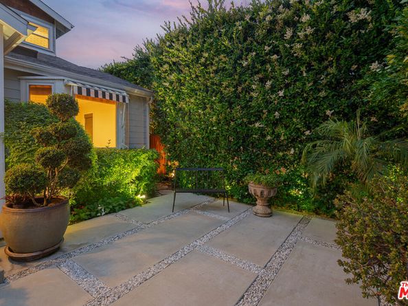 806 N Crescent Heights Boulevard, Los Angeles CA 90046