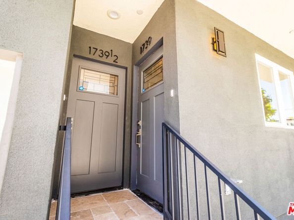 1737 S Longwood Avenue, Los Angeles CA 90019