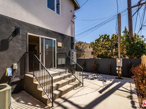 1737 S Longwood Avenue, Los Angeles CA 90019
