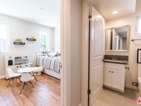 1737 S Longwood Avenue, Los Angeles CA 90019