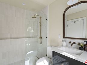 1274 3rd Avenue, Los Angeles CA 90019