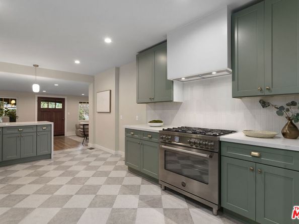 1274 3rd Avenue, Los Angeles CA 90019