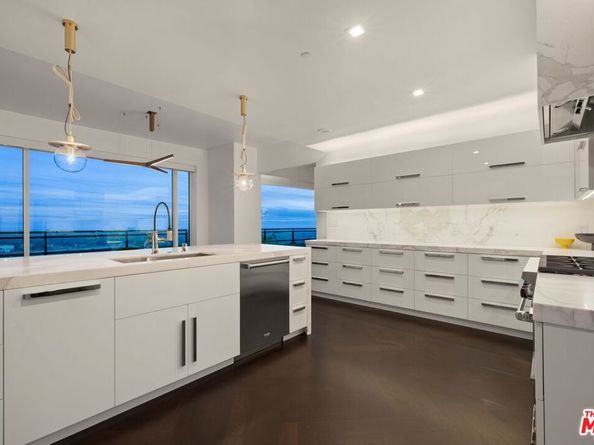 1 W Century Drive 9A, Los Angeles CA 90067
