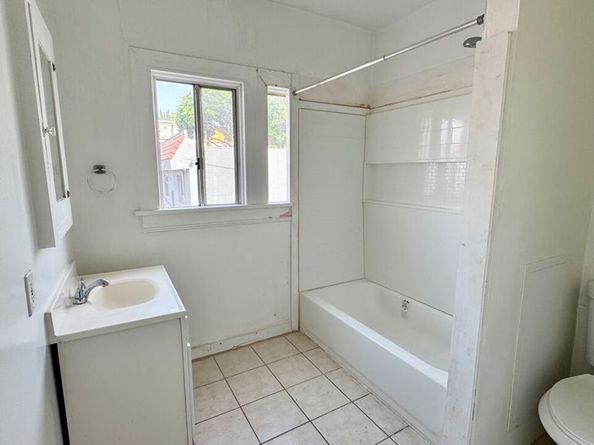 314 S Coronado Street, Los Angeles CA 90057