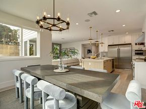 10760 Rochester Avenue, Los Angeles CA 90024