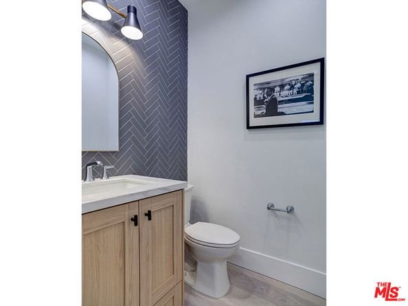10760 Rochester Avenue, Los Angeles CA 90024