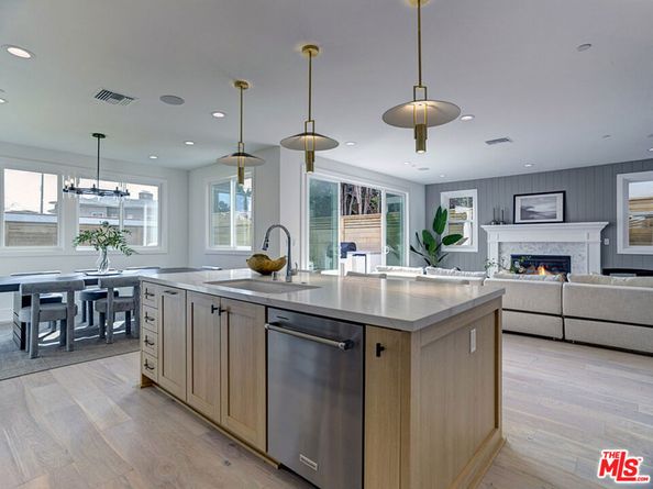 10760 Rochester Avenue, Los Angeles CA 90024