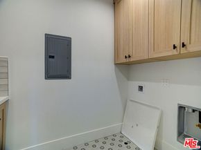 10760 Rochester Avenue, Los Angeles CA 90024