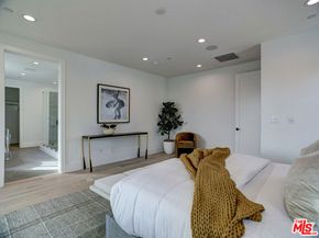 10760 Rochester Avenue, Los Angeles CA 90024