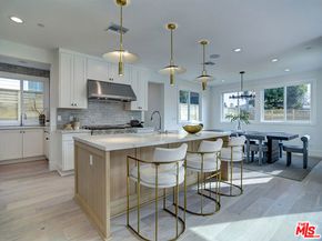 10760 Rochester Avenue, Los Angeles CA 90024