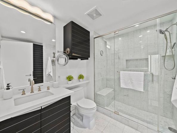 1325 Pacific Hwy 2804, San Diego CA 92101