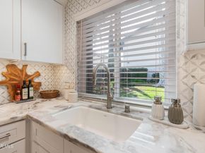 31556 Agoura Road 2, Westlake Village CA 91361