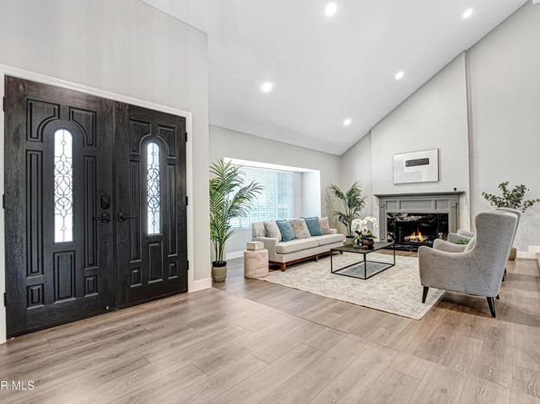 6214 Watertree Court, Agoura Hills CA 91301