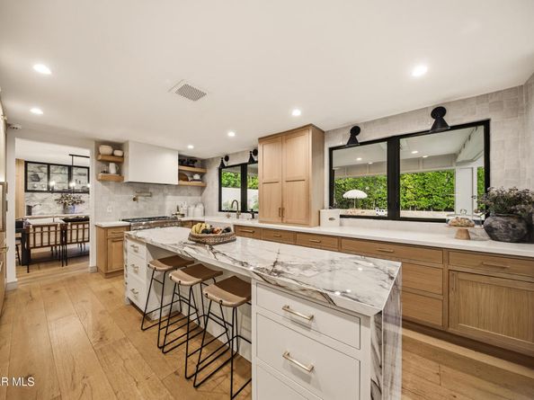 5306 Cangas Drive, Calabasas CA 91301