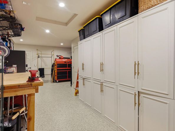 5306 Cangas Drive, Calabasas CA 91301