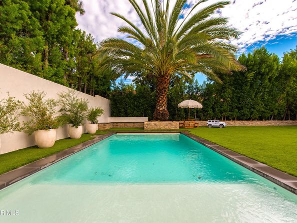 5306 Cangas Drive, Calabasas CA 91301