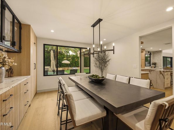 5306 Cangas Drive, Calabasas CA 91301