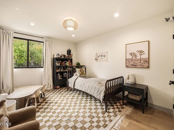 5306 Cangas Drive, Calabasas CA 91301