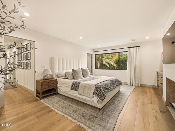 5306 Cangas Drive, Calabasas CA 91301