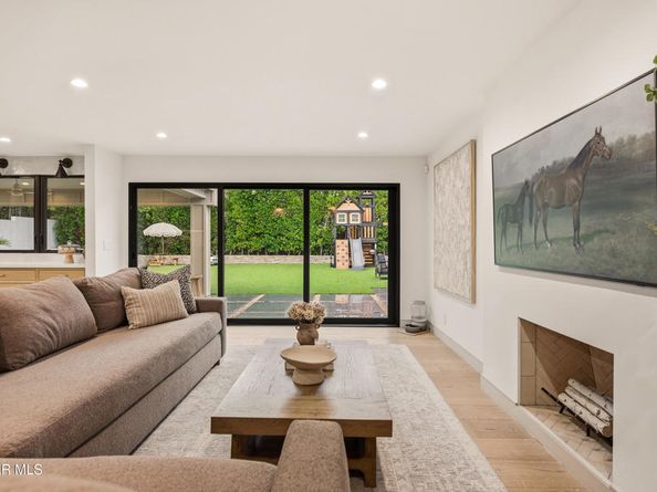 5306 Cangas Drive, Calabasas CA 91301