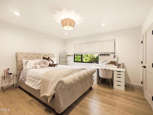 5306 Cangas Drive, Calabasas CA 91301