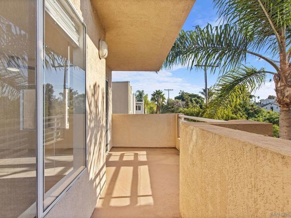 1703 La Playa Ave B, San Diego CA 92109