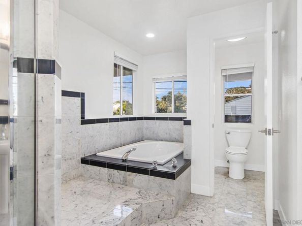1703 La Playa Ave B, San Diego CA 92109