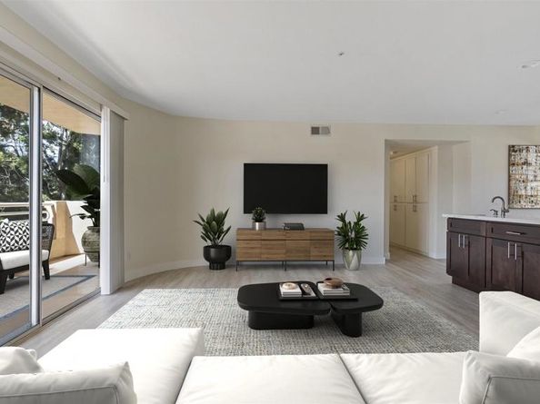 1703 La Playa Ave B, San Diego CA 92109