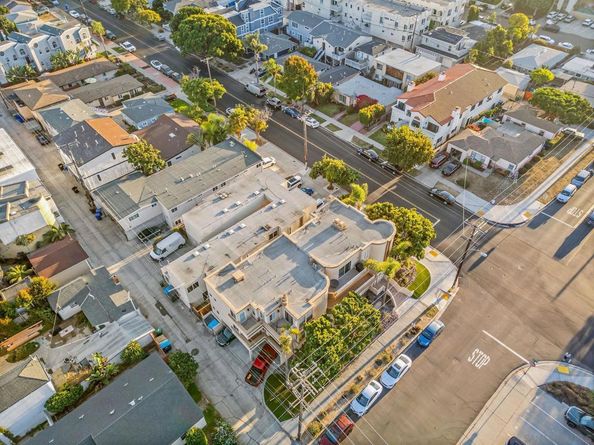 1703 La Playa Ave B, San Diego CA 92109