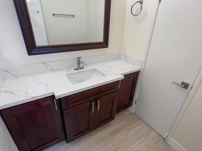 1703 La Playa Ave B, San Diego CA 92109