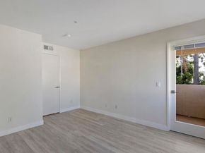 1703 La Playa Ave B, San Diego CA 92109