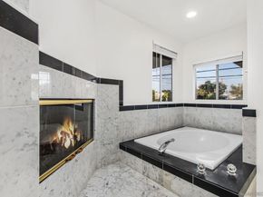 1703 La Playa Ave B, San Diego CA 92109