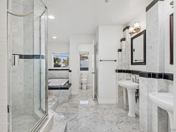 1703 La Playa Ave B, San Diego CA 92109