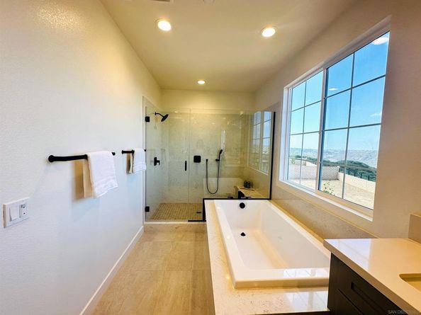 11324 Caminito Rodar, San Diego CA 92126