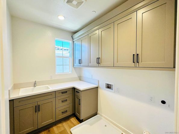 11324 Caminito Rodar, San Diego CA 92126