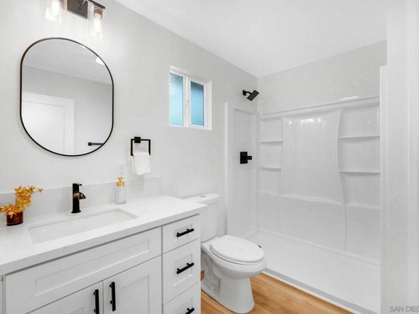 6524 Radio Dr, San Diego CA 92114