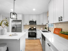 6524 Radio Dr, San Diego CA 92114