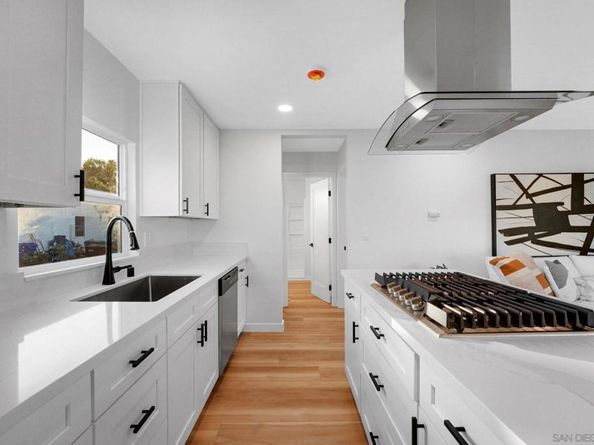 6524 Radio Dr, San Diego CA 92114
