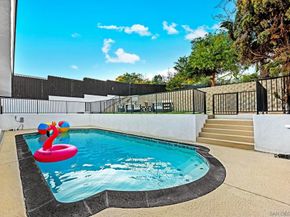 6524 Radio Dr, San Diego CA 92114
