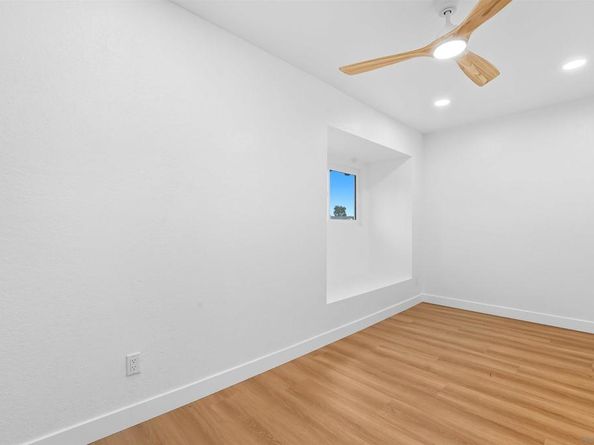 9562 Benavente St, San Diego CA 92129