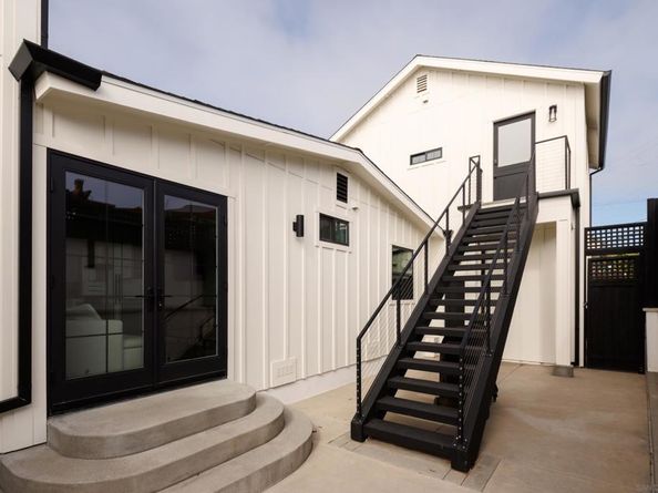 1185 Barcelona Dr, San Diego CA 92107