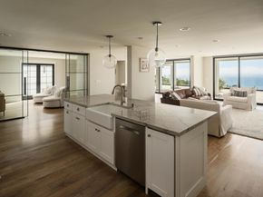 1185 Barcelona Dr, San Diego CA 92107