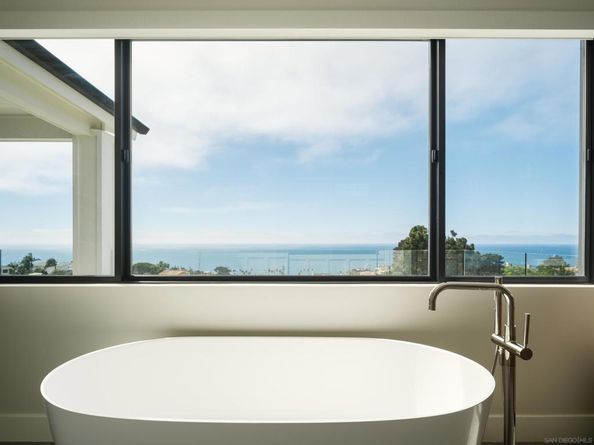 1185 Barcelona Dr, San Diego CA 92107