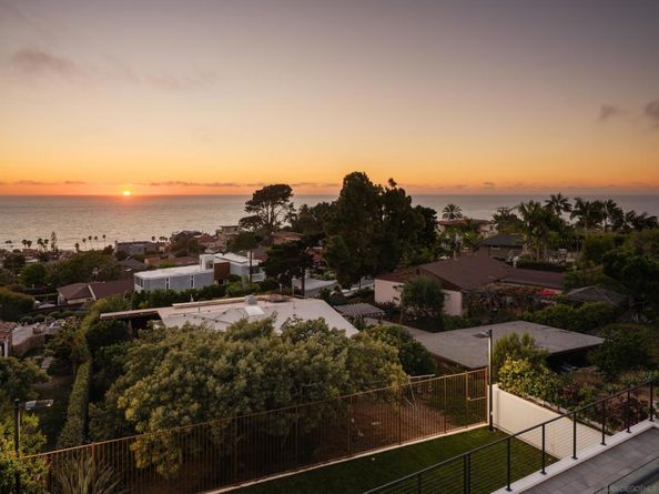 1185 Barcelona Dr, San Diego CA 92107