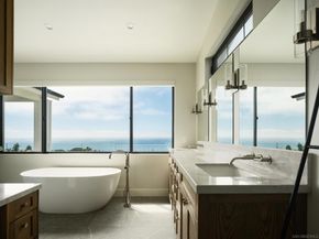 1185 Barcelona Dr, San Diego CA 92107