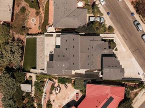 1185 Barcelona Dr, San Diego CA 92107