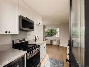 1185 Barcelona Dr, San Diego CA 92107